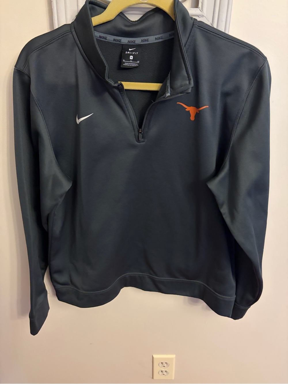 Nike Kids Dri-FIT Quarter-Zip Jacket - Dark Charcoal with Orange Longhorn